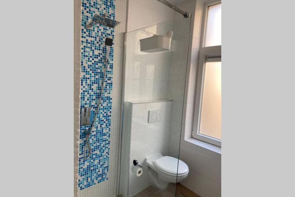 Magnifique Studio Au 2Eme Etage, A Proximite De La Gare Du Midi! Brussels Ngoại thất bức ảnh
