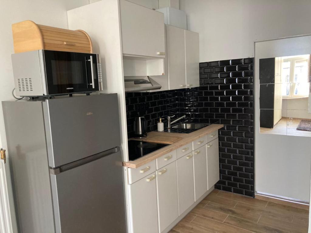 Magnifique Studio Au 2Eme Etage, A Proximite De La Gare Du Midi! Brussels Ngoại thất bức ảnh
